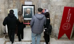 "Orijinal Atatürk Portresi Sergisi" Anıtkabir'de ziyarete açıldı