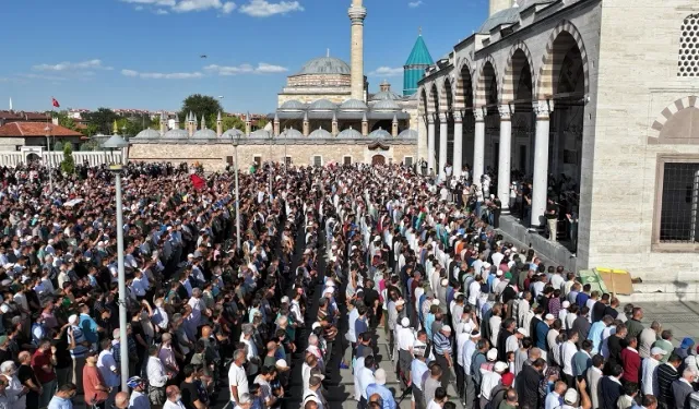 Heniyye için gıyabi cenaze namazı