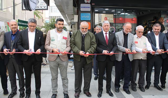 Çerkezköy’de İHH ilçe temsilcilik ofisi düzenlenen törenle açıldı