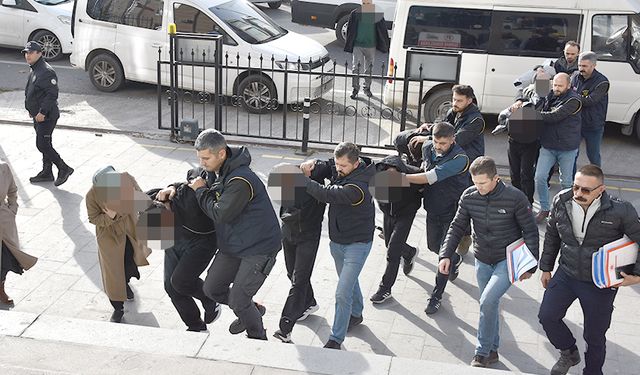 Çerkezköy polisinden 25 milyon TL’lik dolandırıcılık operasyonu: 8 şüpheli gözaltına alındı!