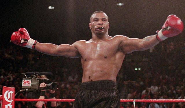 Tarihte bugün ne oldu? Mike Tyson, 20 yaşında dünyanın en genç ağır sıklet şampiyonu oldu