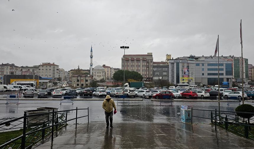 Çerkezköy’de sağanak etkili oldu