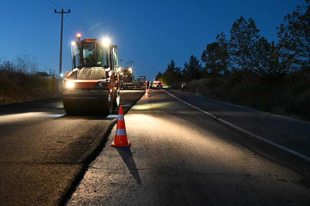 Candan Başkan, Asfalt Çalişmasini Yeri̇nde İnceledi̇ (2)