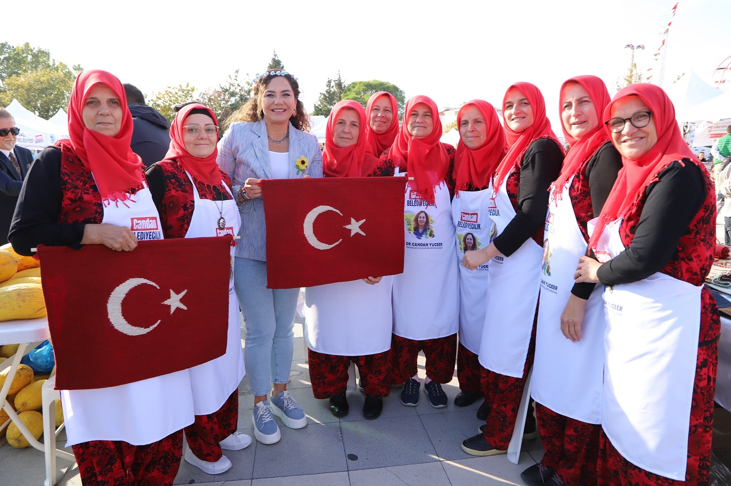 Üreti̇ci̇ Şenli̇ği̇'nde Kadinlara Candan Destek (1)