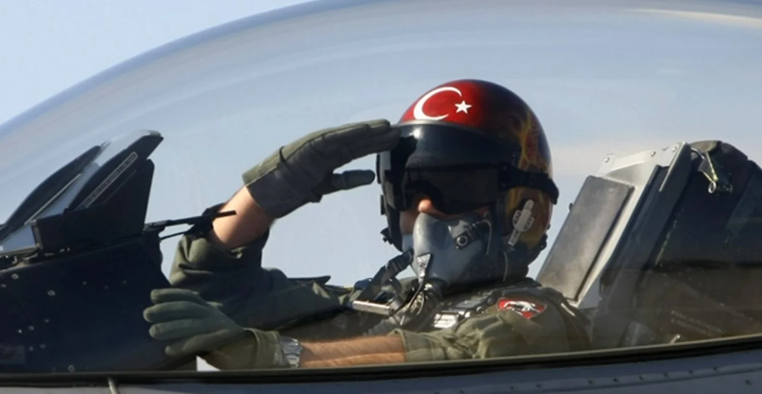 F 16 Pilot Maaslari 1